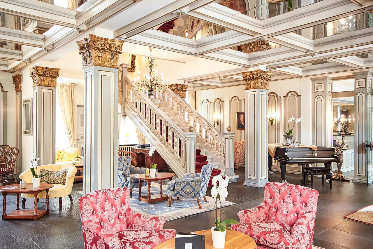 Althoff Hotel Fürstenhof Celle Exterior foto The lobby of the Hotel de la Paix