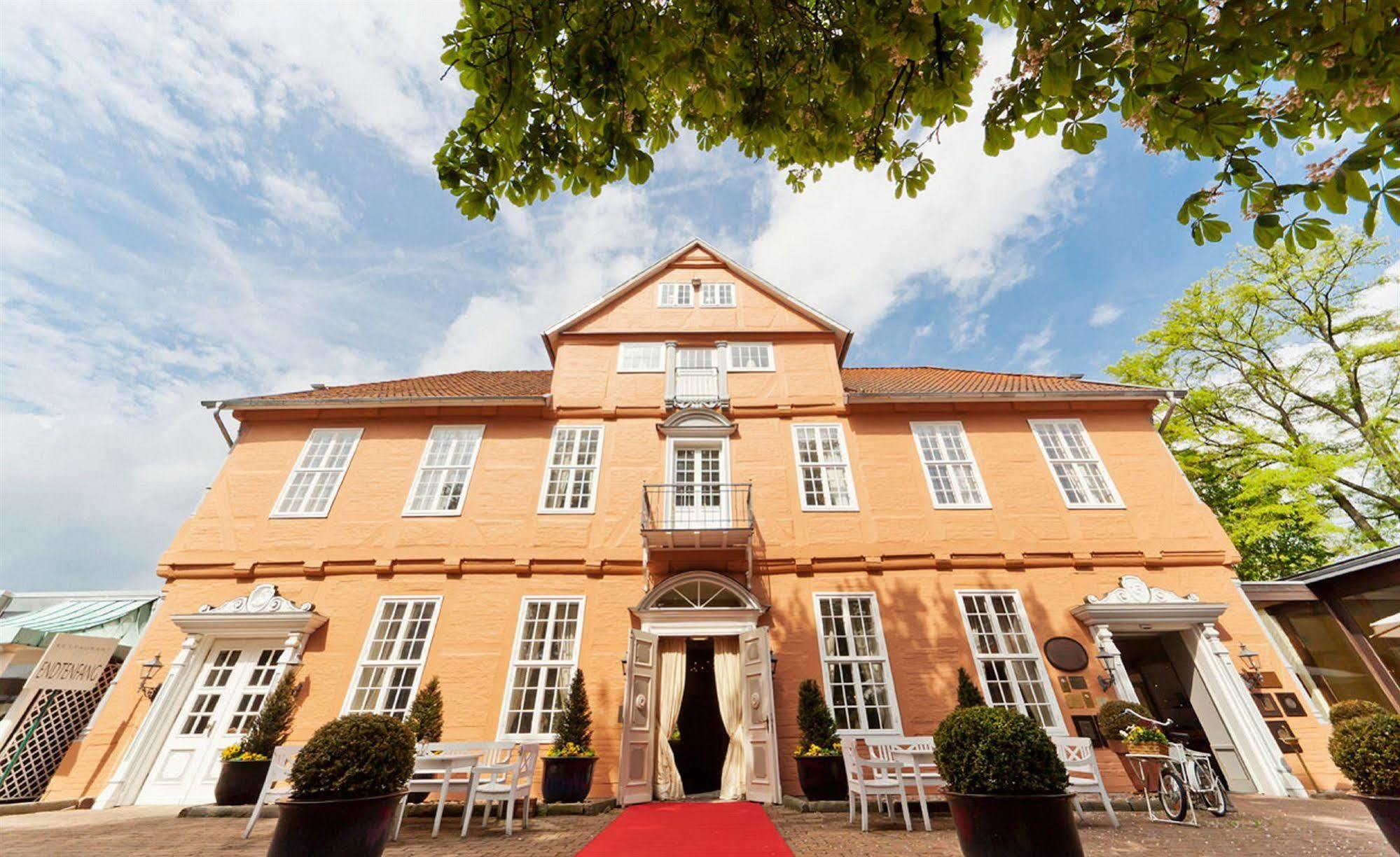 Althoff Hotel Fürstenhof Celle Exterior foto The former post office