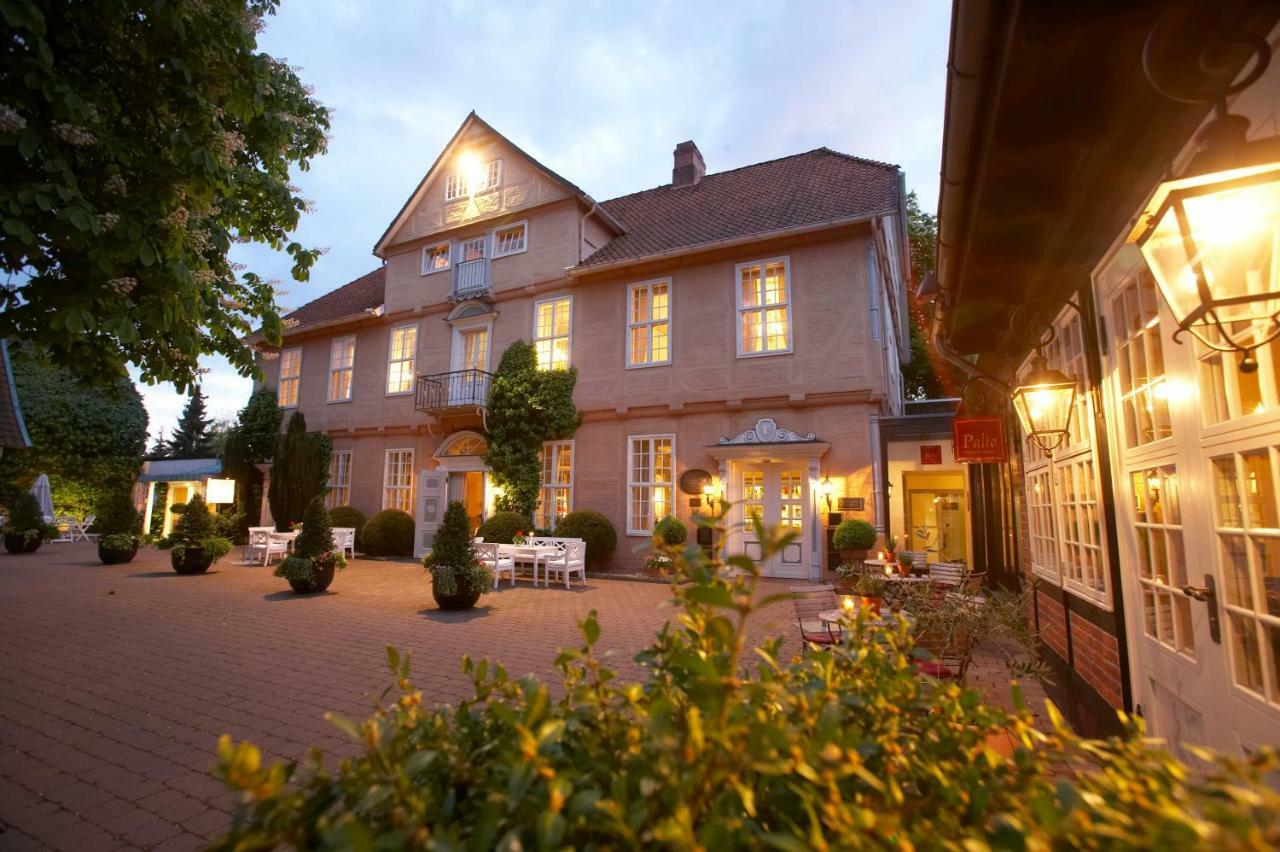 Althoff Hotel Fürstenhof Celle Exterior foto The former railway station